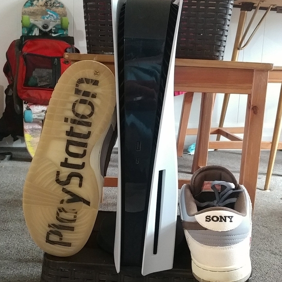 Meet your Posher, Darik - Picture 11 of 11